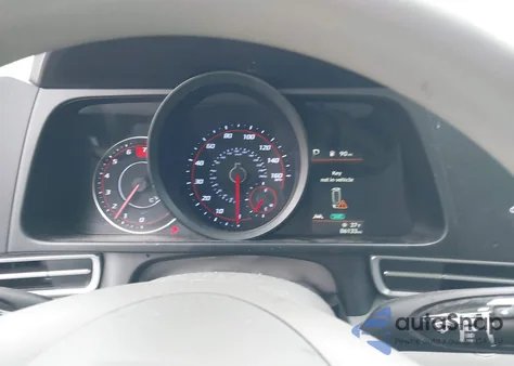 2021 Hyundai Elantra Sel z USA, uszkodzony, nr VIN 5NPLM4AG6MH052150